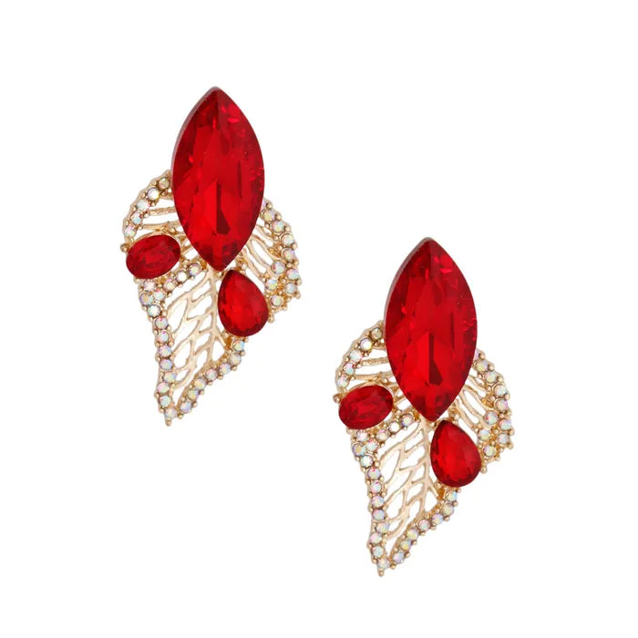 Elegant Leaf Stud