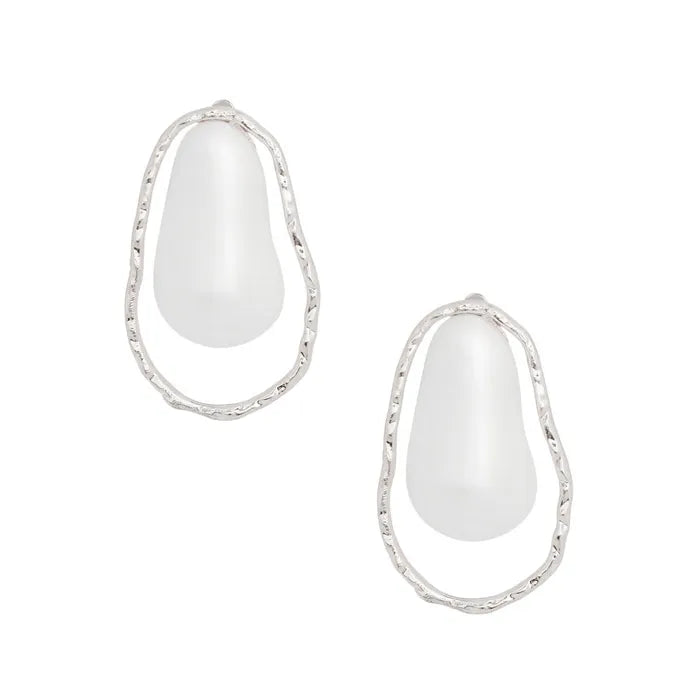 Pearl Organic Teardrop Clip-Ons